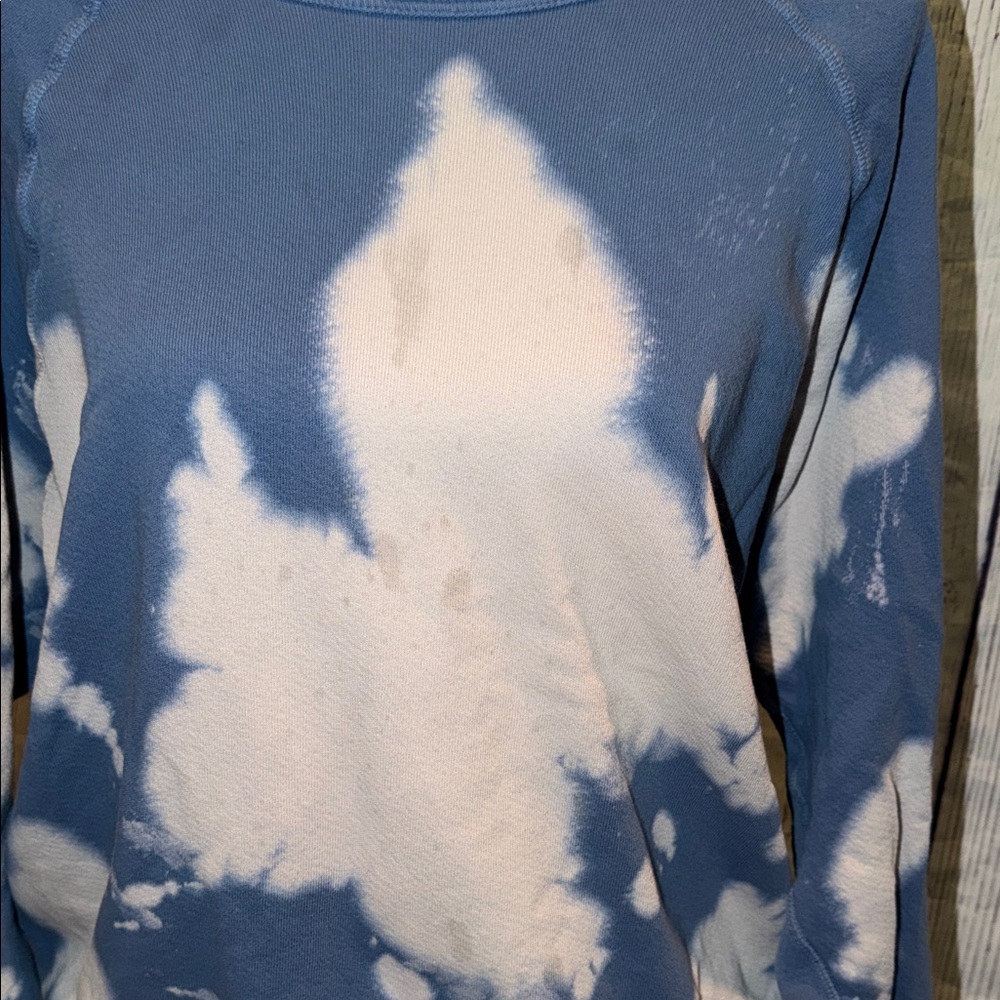 THE GREAT. Blue and White Tie-Dye Top - Picture 2 of 2